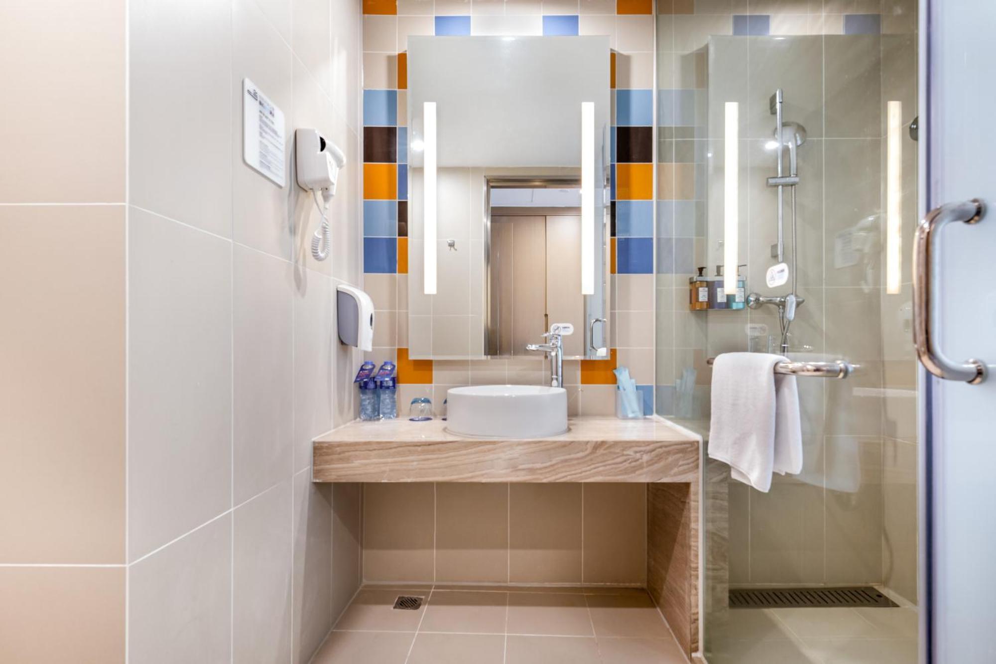 Holiday Inn Express - Liuyang Development Zone By Ihg Changsha Huanghua Airport Exterior foto